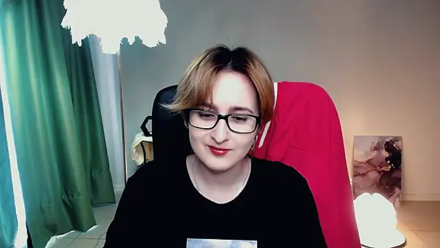 LixeLuna online show from June 1, 2026, 6:24 am