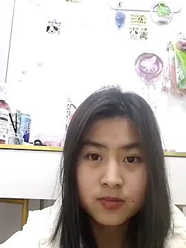 Yunhan 27 online show from March 4, 2026, 10:56 am