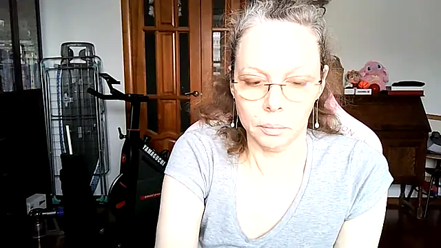 Helly nana online show from March 19, 2026, 11:21 am