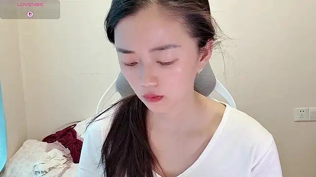 jinxiyao01 online show from July 16, 2026, 2:19 am
