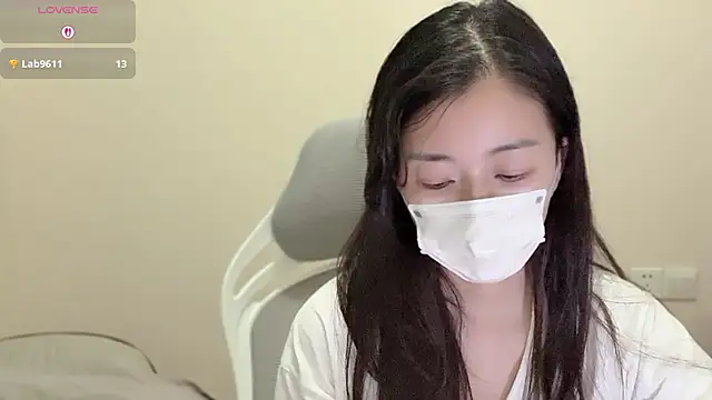 jinxiyao01 online show from June 24, 2026, 2:48 pm