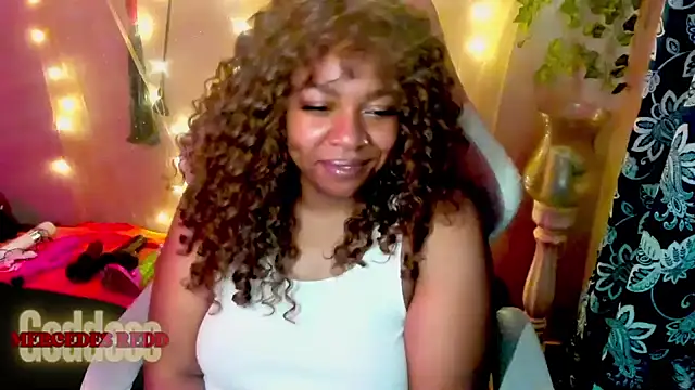 Goddess MercedesRedd online show from May 22, 2026, 1:20 pm