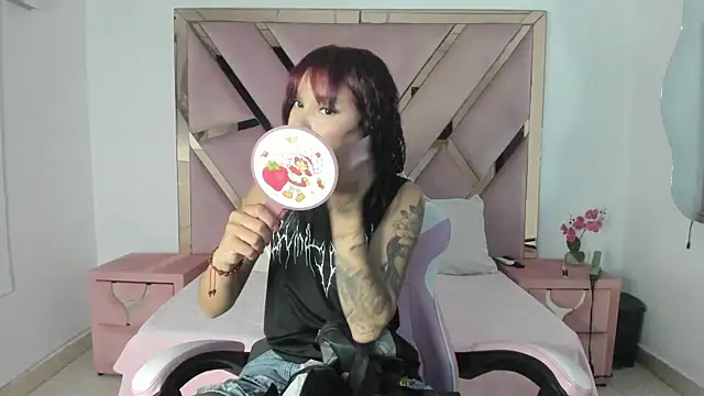 Angell cherryht online show from July 8, 2026, 8:31 pm