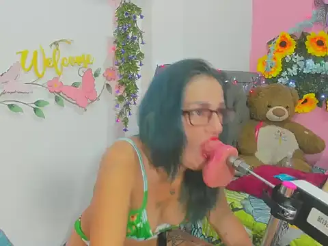 Sexy liz 1 online show from March 31, 2026, 2:41 pm