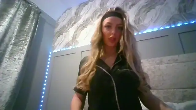 LusciousLailax online show from March 3, 2026, 10:28 pm