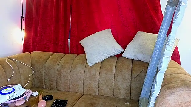 ahnaysexx online show from March 30, 2026, 4:30 pm