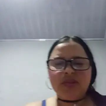 violetapeeveet online show from April 12, 2026, 10:57 pm