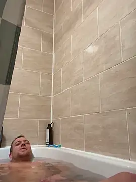 Snapshot of whaturwanting chatting on March 4, 2026, 5:59 am whaturwanting online show from March 4, 2026, 5:59 am