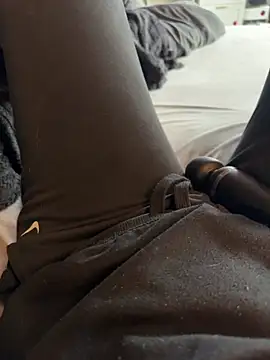 aleexii s online show from April 14, 2026, 10:31 am