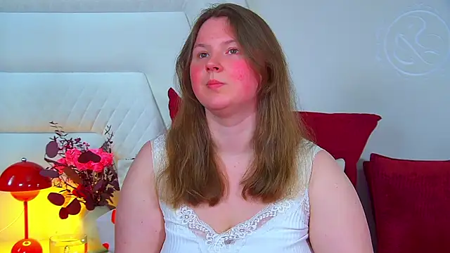 MelodyMoores online show from June 17, 2026, 6:35 am