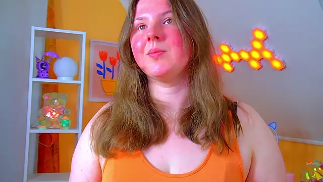 MelodyMoores online show from June 15, 2026, 6:24 am