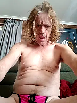 Snapshot of lickittender69 chatting on April 8, 2026, 4:14 am lickittender69 online show from April 8, 2026, 4:14 am