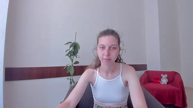 Snapshot of Ellina_Star chatting on June 23, 2026, 8:23 am Ellina Star online show from June 23, 2026, 8:23 am
