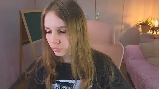 Selens hells weet online show from May 1, 2026, 2:33 pm
