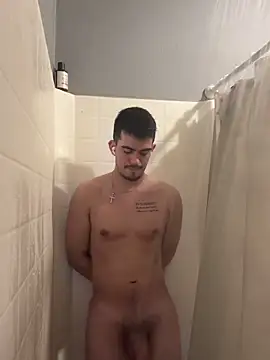 papichulo102099 online show from April 23, 2026, 7:15 pm