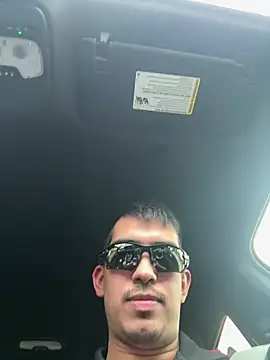 papichulo102099 online show from March 10, 2026, 9:52 pm