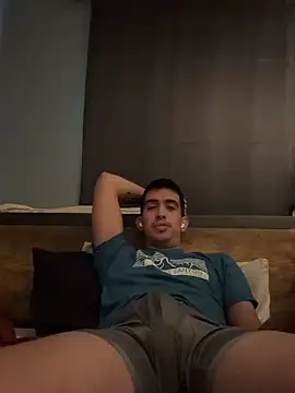 papichulo102099 online show from April 7, 2026, 6:54 pm