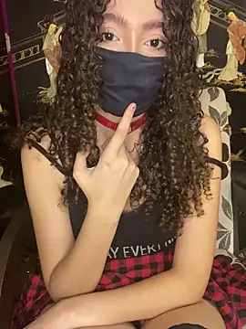 Ravennaaaaa online show from March 19, 2026, 11:05 pm