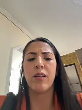 SamanthaWalker  online show from May 29, 2026, 2:34 pm