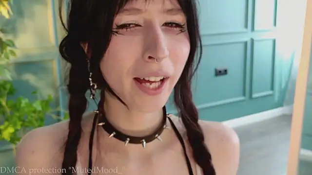 MutedMood  online show from June 25, 2026, 12:32 pm