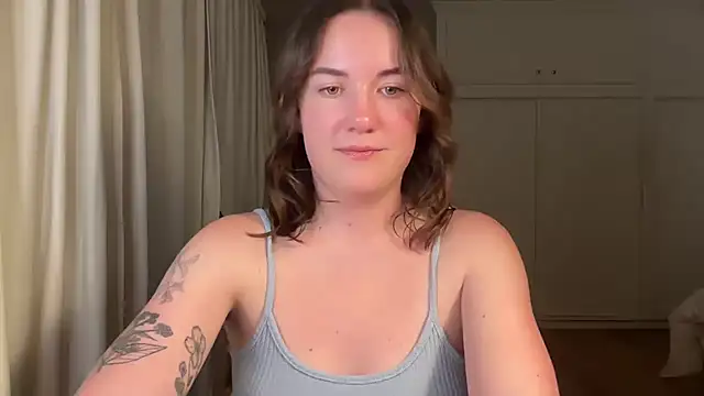 summerxo online show from March 24, 2026, 2:11 am