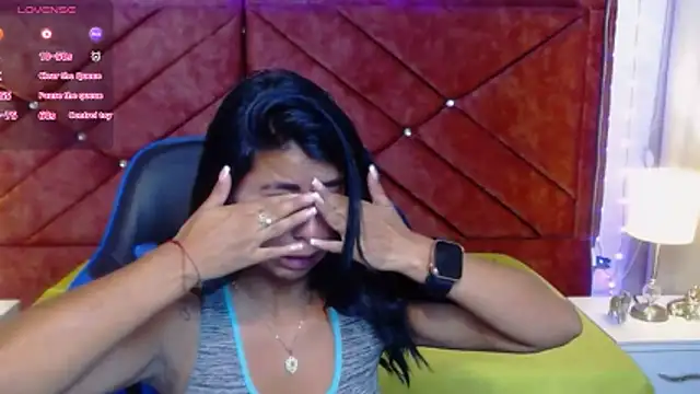 Alisha Gamskar13 online show from May 11, 2026, 4:26 pm