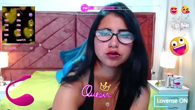 Alisha Gamskar13 online show from May 15, 2026, 3:43 pm