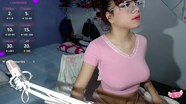 kinky catalina online show from March 12, 2026, 4:29 am