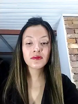 Snapshot of CynthiaMore chatting on May 11, 2026, 4:04 pm CynthiaMore online show from May 11, 2026, 4:04 pm