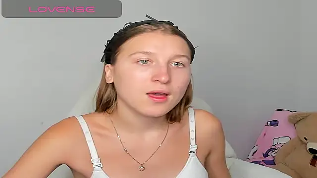 Xenia paradise online show from July 12, 2026, 1:06 am