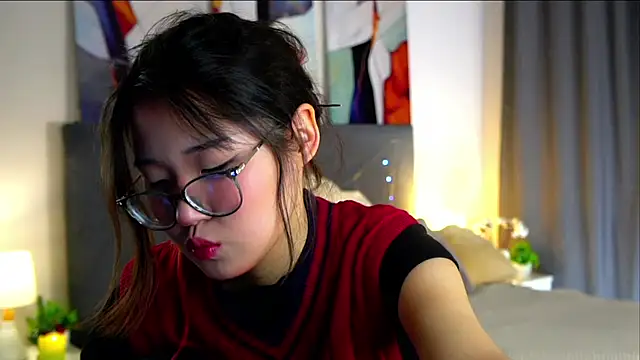 NelleMihalko online show from April 7, 2026, 11:12 am