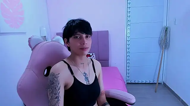 ivyheat3 online show from April 19, 2026, 3:40 am