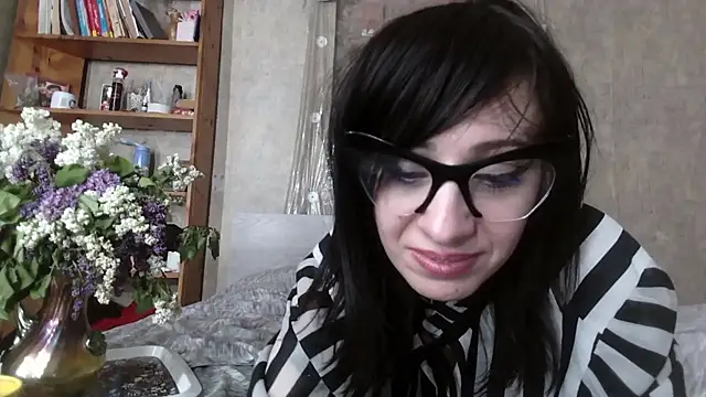 Barbie Rococo online show from April 2, 2026, 9:32 pm