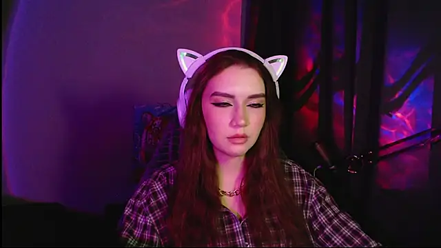 Celia Sensual  online show from April 30, 2026, 8:05 pm