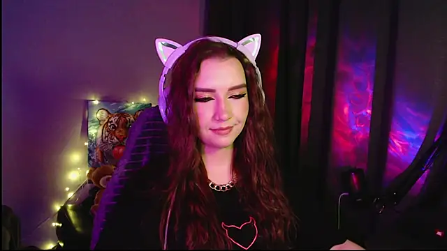 Celia Sensual  online show from April 23, 2026, 6:53 pm