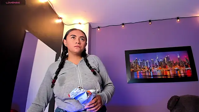 Lucyy tits online show from June 17, 2026, 12:26 pm