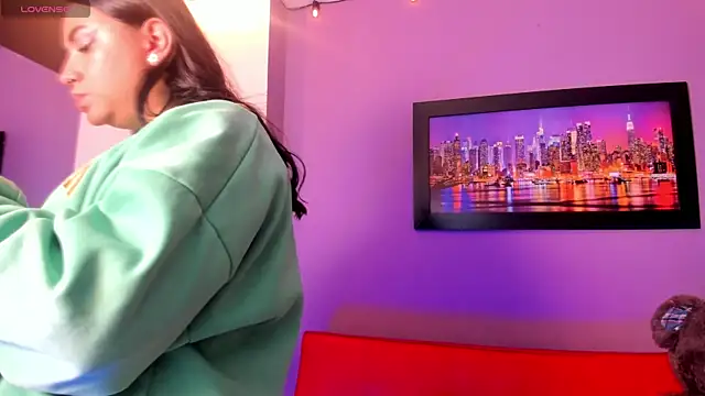 Lucyy tits online show from June 19, 2026, 3:40 pm