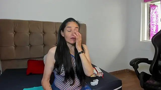 Snapshot of Liz_Grettel chatting on July 16, 2026, 6:16 pm Liz Grettel online show from July 16, 2026, 6:16 pm