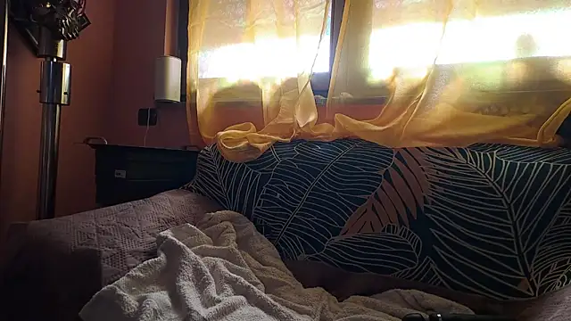 bellad0nna online show from April 9, 2026, 9:37 am