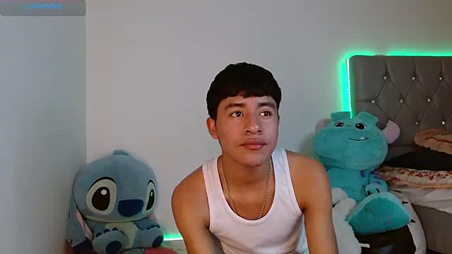 Snapshot of Sebas_fire4 chatting on March 8, 2026, 10:57 pm Sebas fire4 online show from March 8, 2026, 10:57 pm