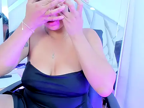 Sophia RousX online show from June 11, 2026, 10:18 pm
