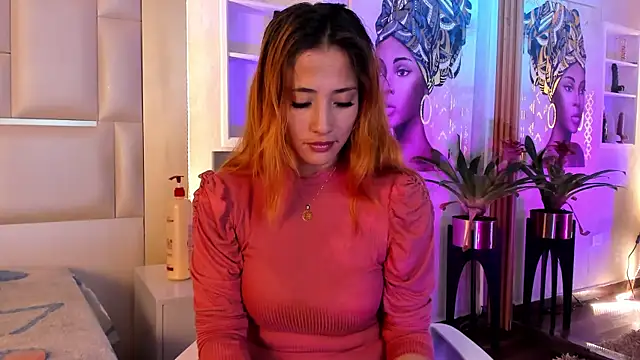 ZoeTaylorl online show from April 18, 2026, 11:01 am