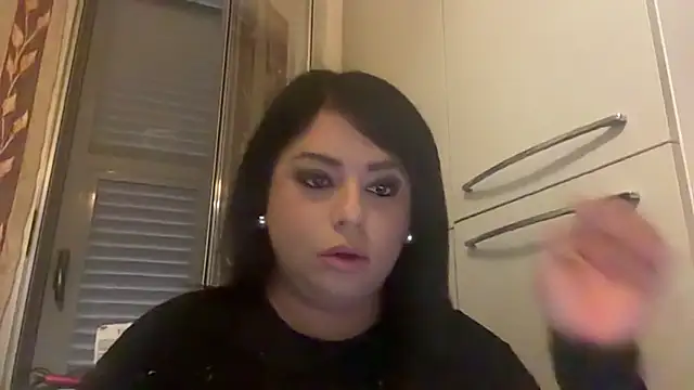 giaduzza online show from April 1, 2026, 5:43 pm