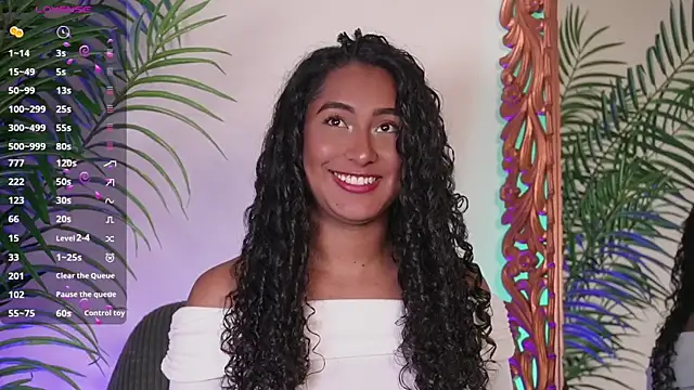 SoyJuliana 19 online show from July 12, 2026, 1:34 pm