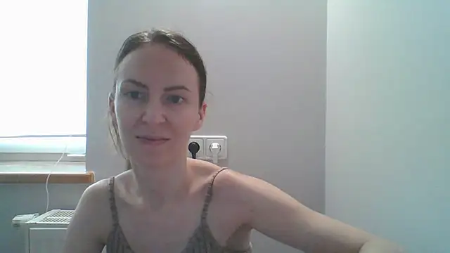 AnnaTight online show from July 10, 2026, 8:58 am