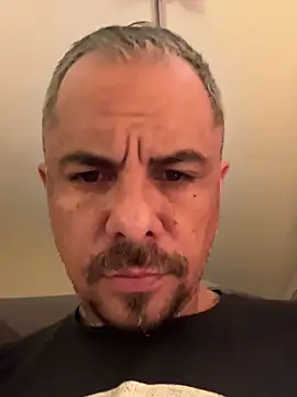 Snapshot of SALACIOUSTOPDOG chatting on April 6, 2026, 10:27 am SALACIOUSTOPDOG online show from April 6, 2026, 10:27 am