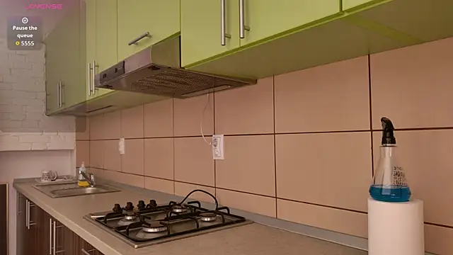 AshleyVance online show from April 8, 2026, 8:21 pm