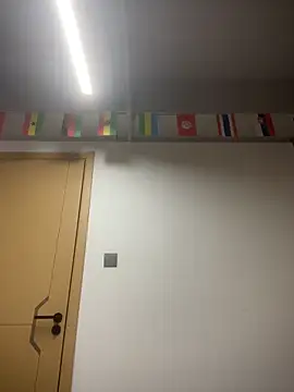 wangwang002 online show from March 6, 2026, 3:18 pm