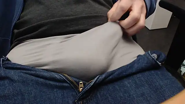 Snapshot of belle_queue chatting on March 13, 2026, 8:52 am belle queue online show from March 13, 2026, 8:52 am