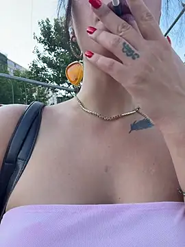 RaniaSnow online show from July 17, 2026, 5:26 am